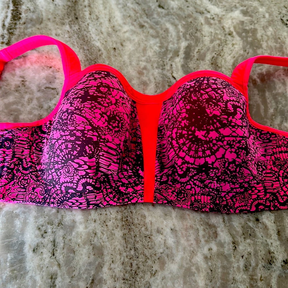 LeMystere sports bra 34G